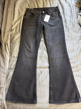Zara Men’s flared jeans